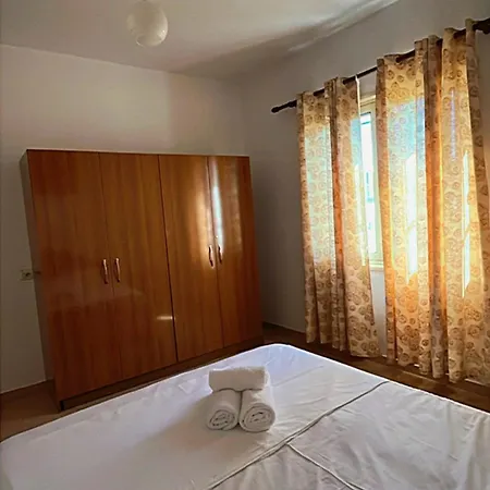 Luani'S Apartments Vlore Exterior photo