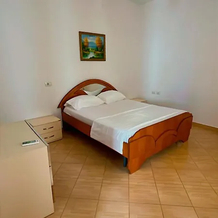 Luani'S Apartments Vlore Exterior photo