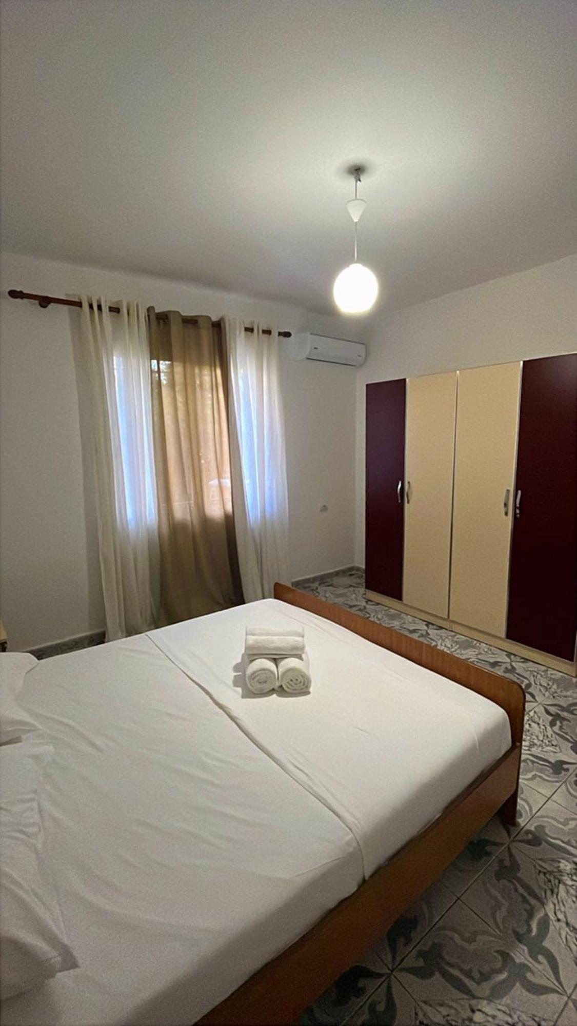 Apartment Luani's *